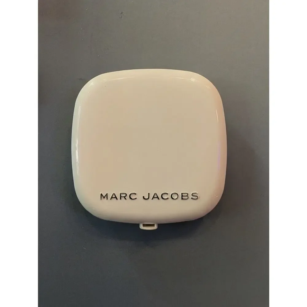 Luxury Bundle: Elizabeth Arden, Valentino, Marc Jacobs, Lancome
